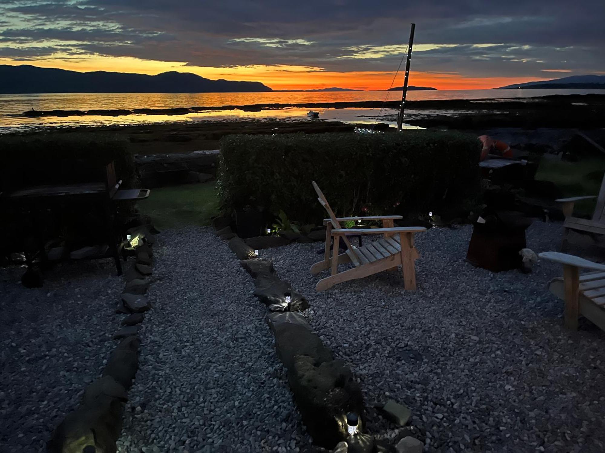 Carnmhor, Isle Of Skye - Stunning 242 Year Old Cottage On Its Own Sea Shore! Breakish Exterior photo
